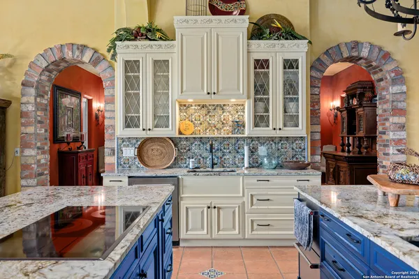 $8,500,000 | 4198 Bear Springs Road, Pipe Creek, TX 78063