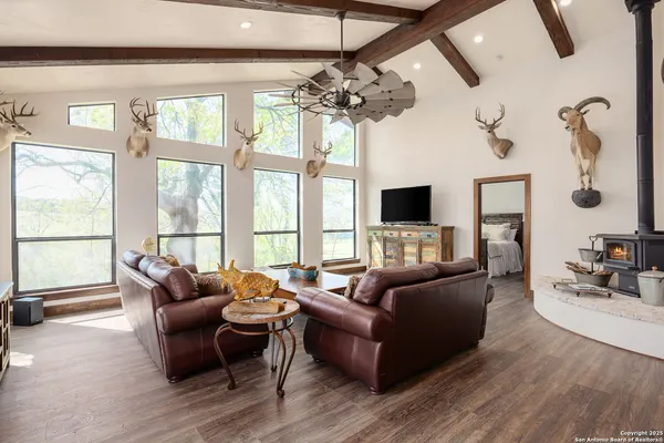 $8,500,000 | 4198 Bear Springs Road, Pipe Creek, TX 78063