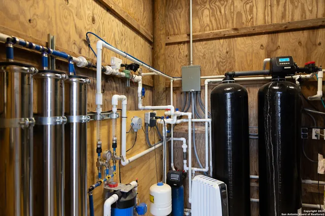 $8,500,000 | 4198 Bear Springs Road, Pipe Creek, TX 78063