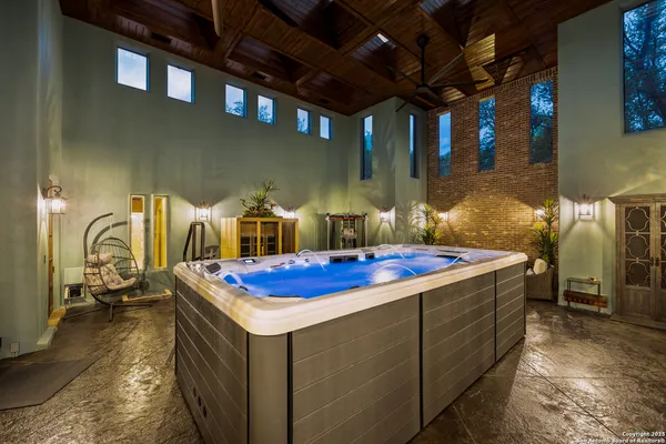 $8,500,000 | 4198 Bear Springs Road, Pipe Creek, TX 78063