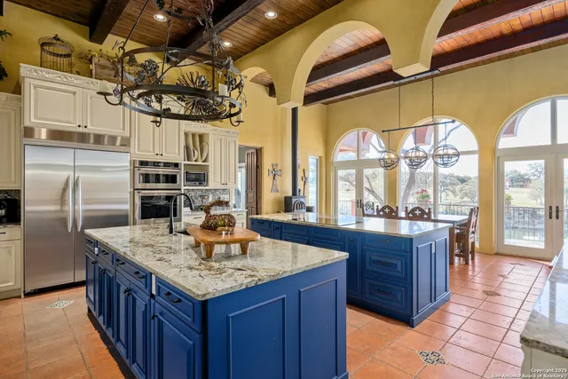 $8,500,000 | 4198 Bear Springs Road, Pipe Creek, TX 78063