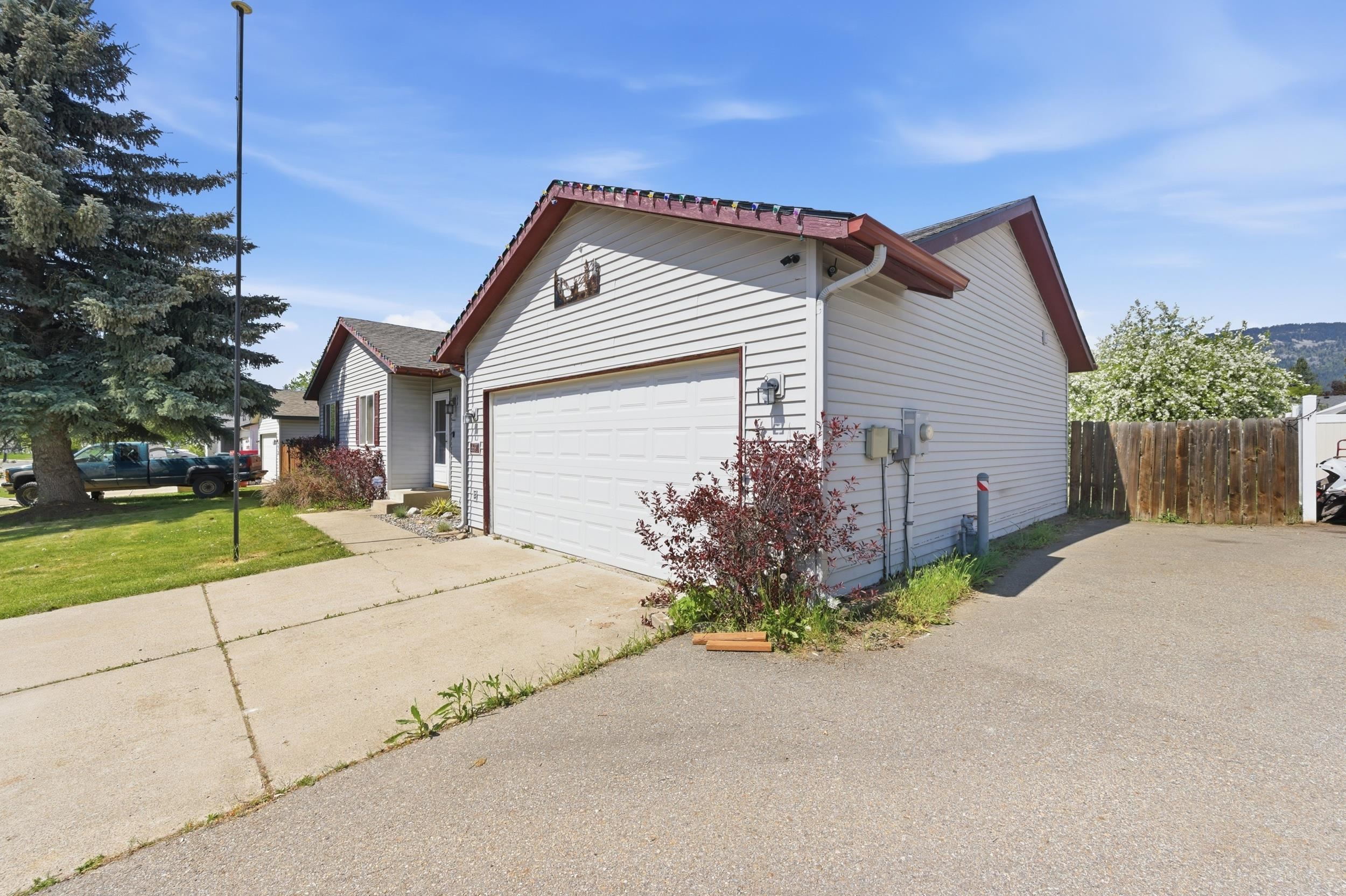 6637 Silverado Street Rathdrum, ID 83858 - Photo 2 of 26
