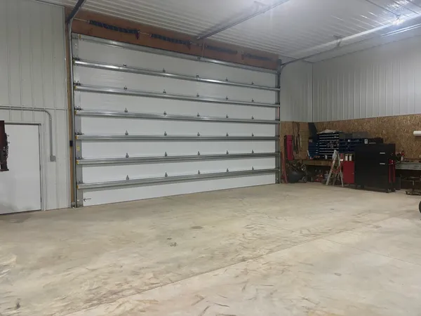 $499,000 | 957 County Road 2000 East, Varna, IL 61375