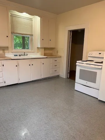 $1,550 | 4 Chapman Court, Unit A, Greenfield, MA 01301