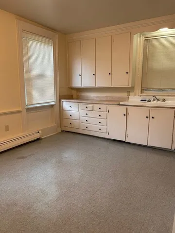 $1,550 | 4 Chapman Court, Unit A, Greenfield, MA 01301