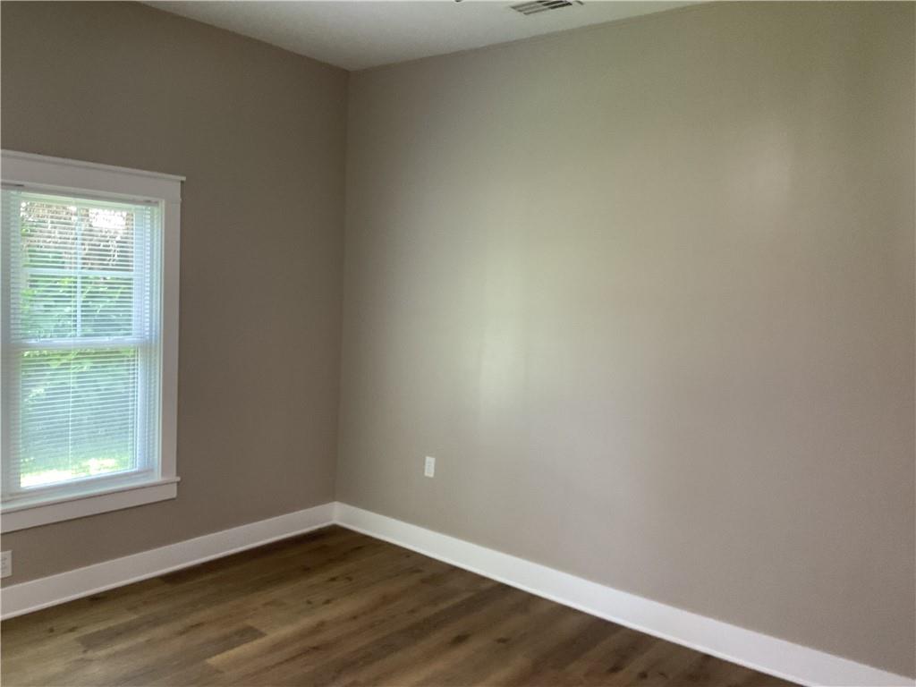588 Richfield Road Liberty, MO 64068 - Photo 9 of 14