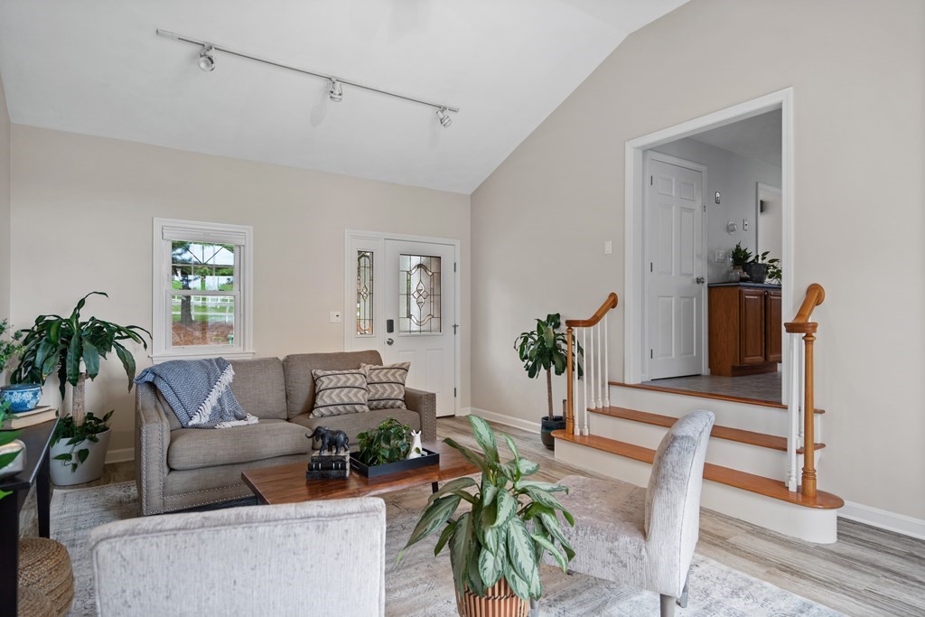 34 Mountain Road Burlington, MA 01803 - Photo 3 of 16 Gallery Image 3