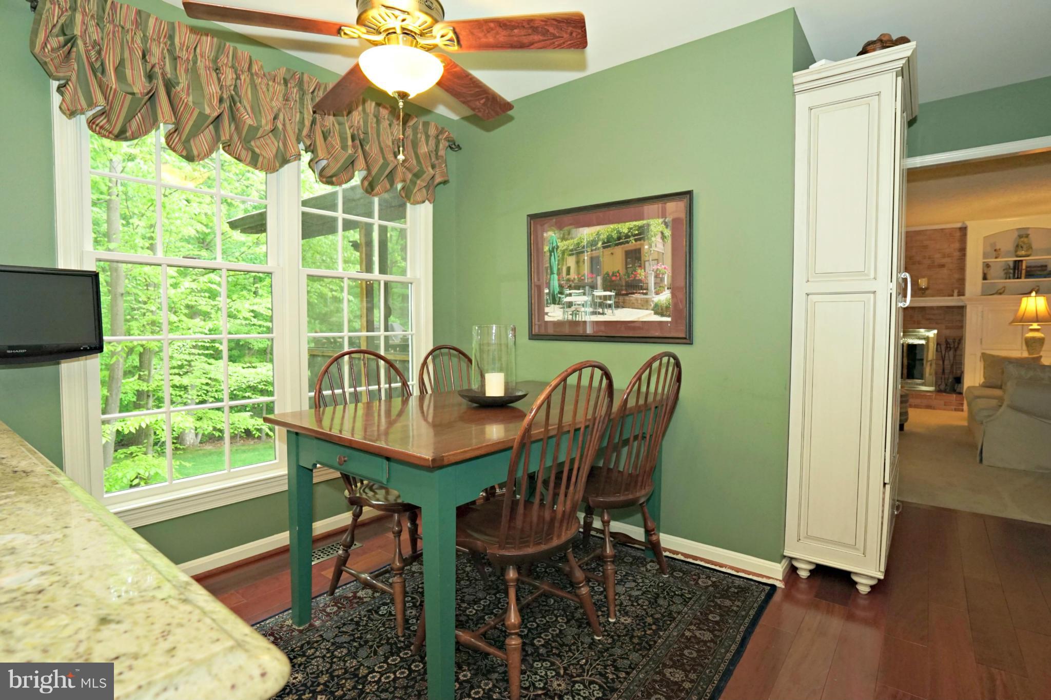 7600 Modisto Lane Springfield, VA 22153 - Photo 11 of 30 Kitchen