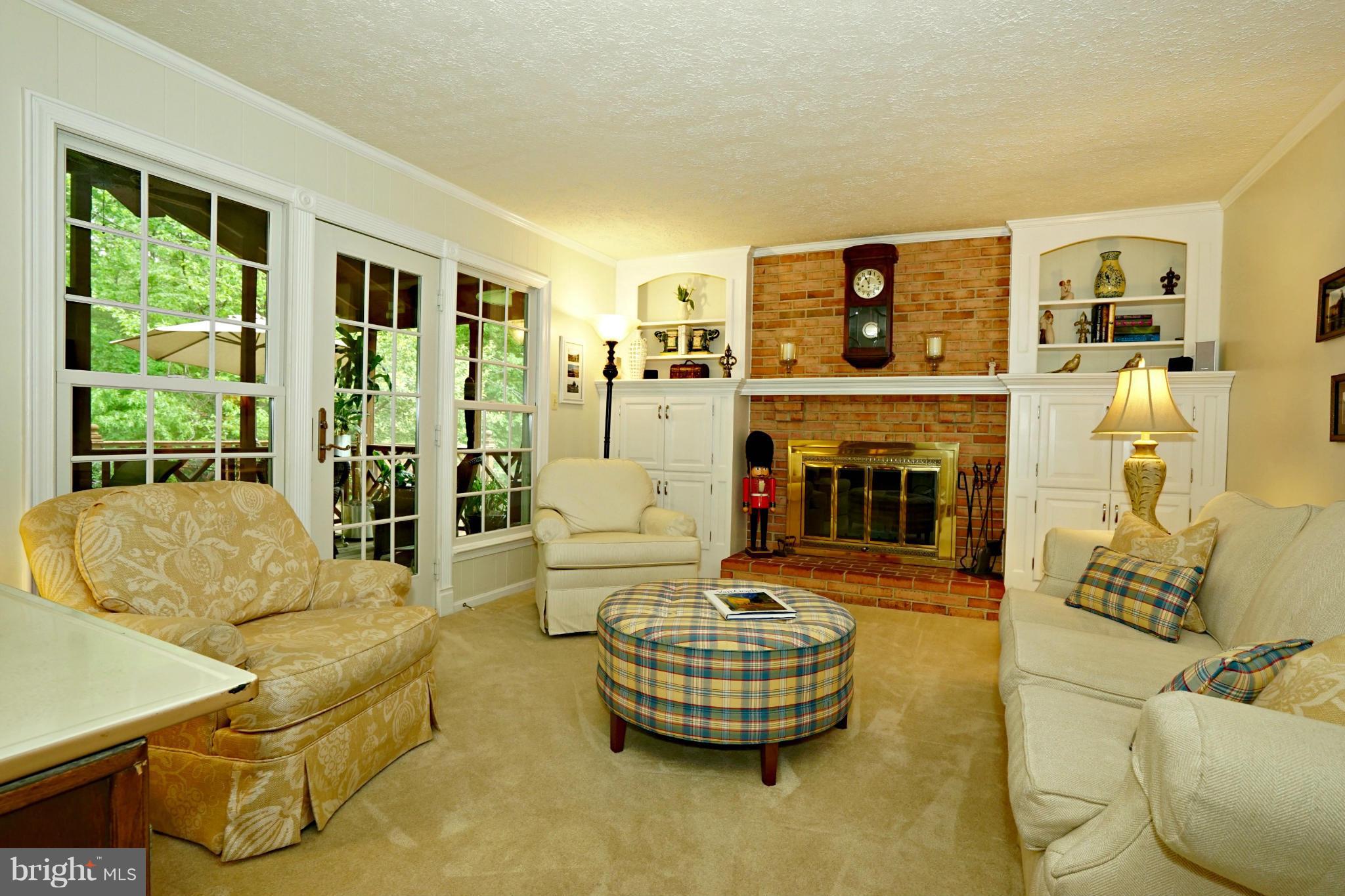 7600 Modisto Lane Springfield, VA 22153 - Photo 13 of 30 Family Room