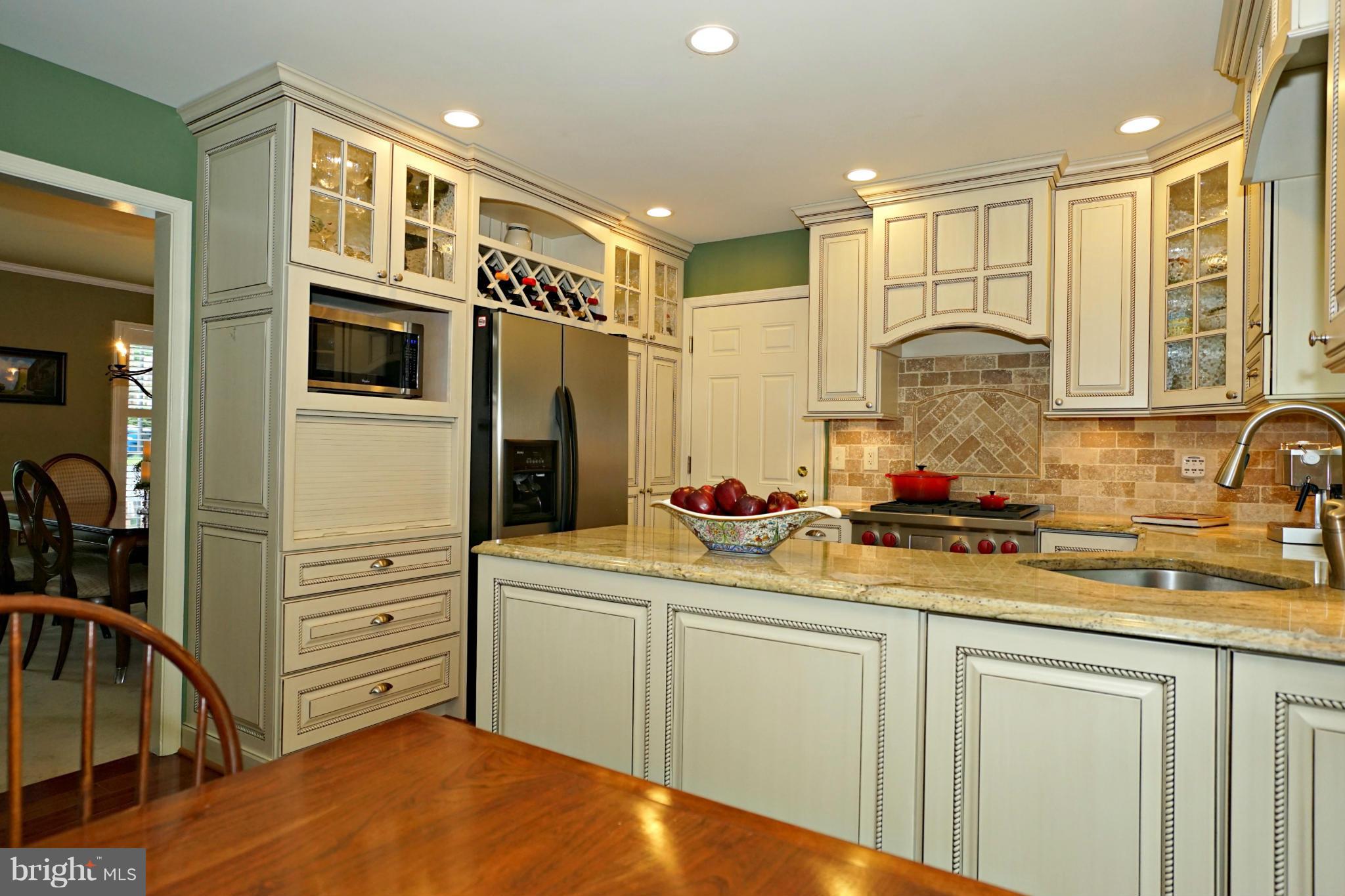 7600 Modisto Lane Springfield, VA 22153 - Photo 10 of 30 Kitchen