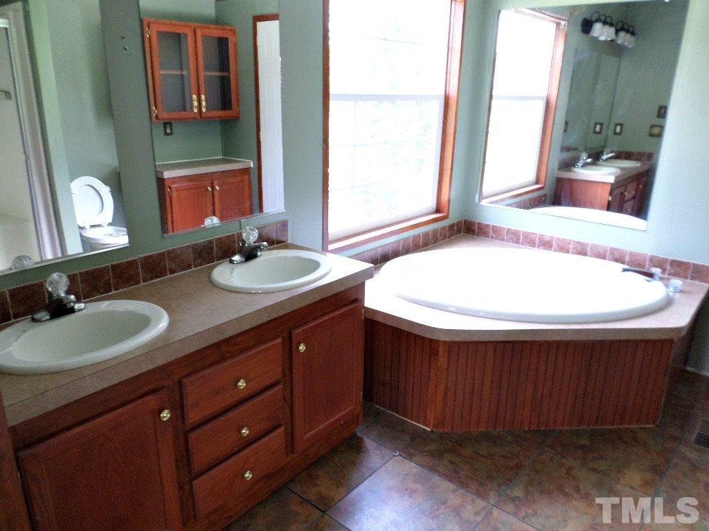 2606 Old Allensville Road Roxboro, NC 27574 - Photo 12 of 24 Gallery Image 12