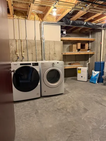 $2,795 | 8951 White Coral Way, Middleton, WI 53562