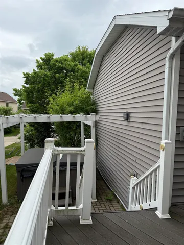 $2,795 | 8951 White Coral Way, Middleton, WI 53562