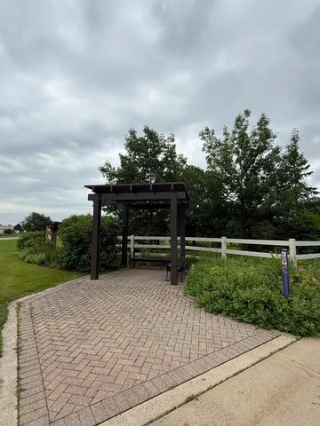 $2,795 | 8951 White Coral Way, Middleton, WI 53562