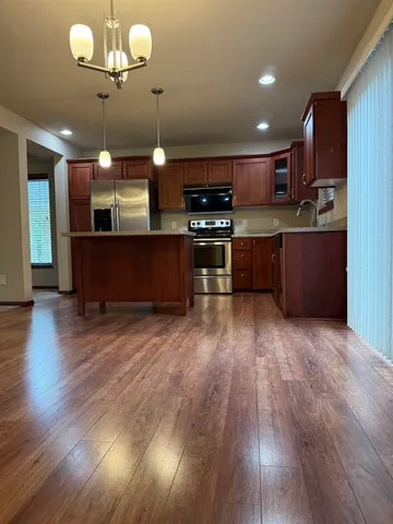 $2,795 | 8951 White Coral Way, Middleton, WI 53562