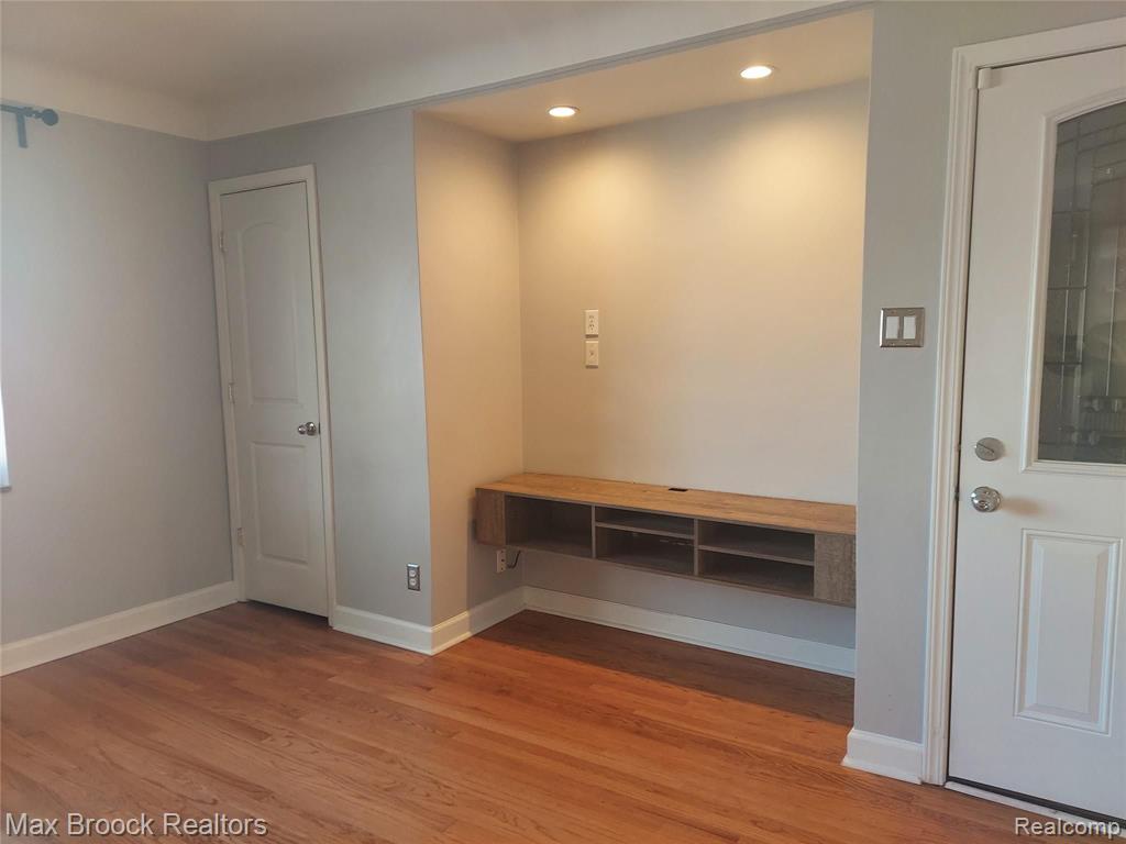 3800 Normandy Road, Unit 11 Royal Oak, MI 48073 - Photo 5 of 16