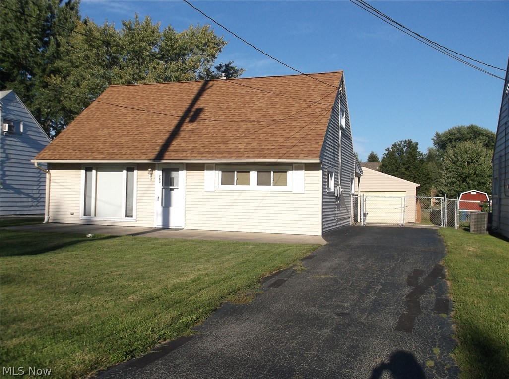 263 Jacobs Road Hubbard, OH 44425 - Photo 1 of 13