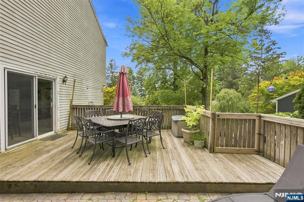 71 Malcolm Road Mahwah, NJ 07430 - Photo 22 of 30 Gallery Image 22