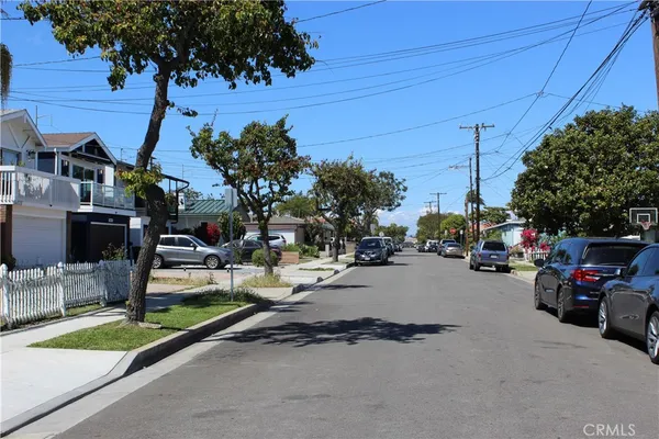 $3,950 | 14808 Kingsdale Avenue, Lawndale, CA 90260