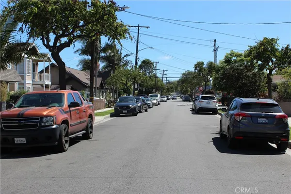 $3,950 | 14808 Kingsdale Avenue, Lawndale, CA 90260
