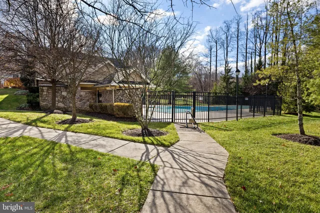 a view of a house with entertaining space