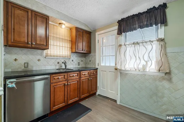 $610,000 | 32-06 Rosalie Street, Fair Lawn, NJ 07410