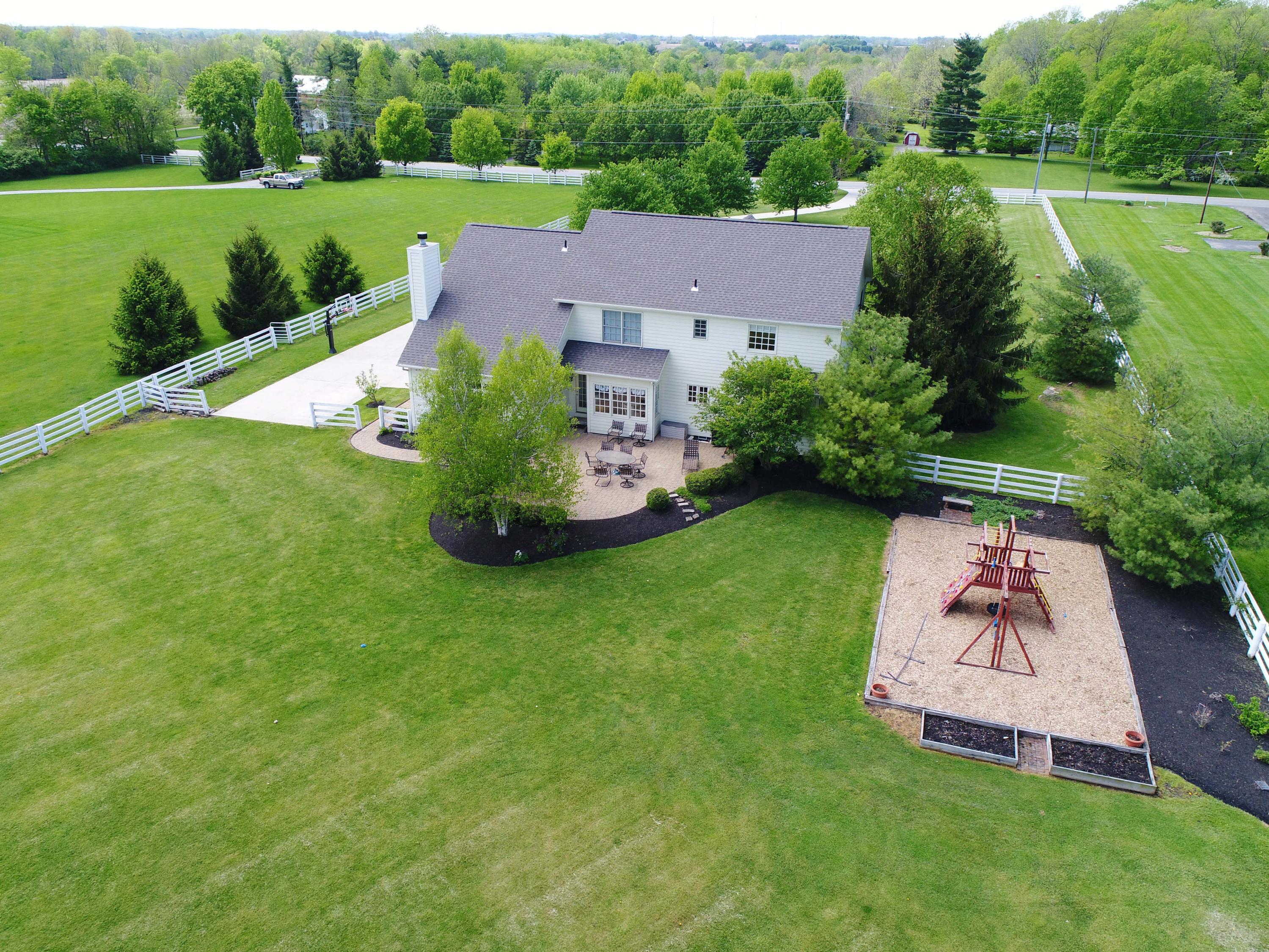 5921 South Section Line Road Delaware, OH 43015 - Photo 5 of 60 Gallery Image 5