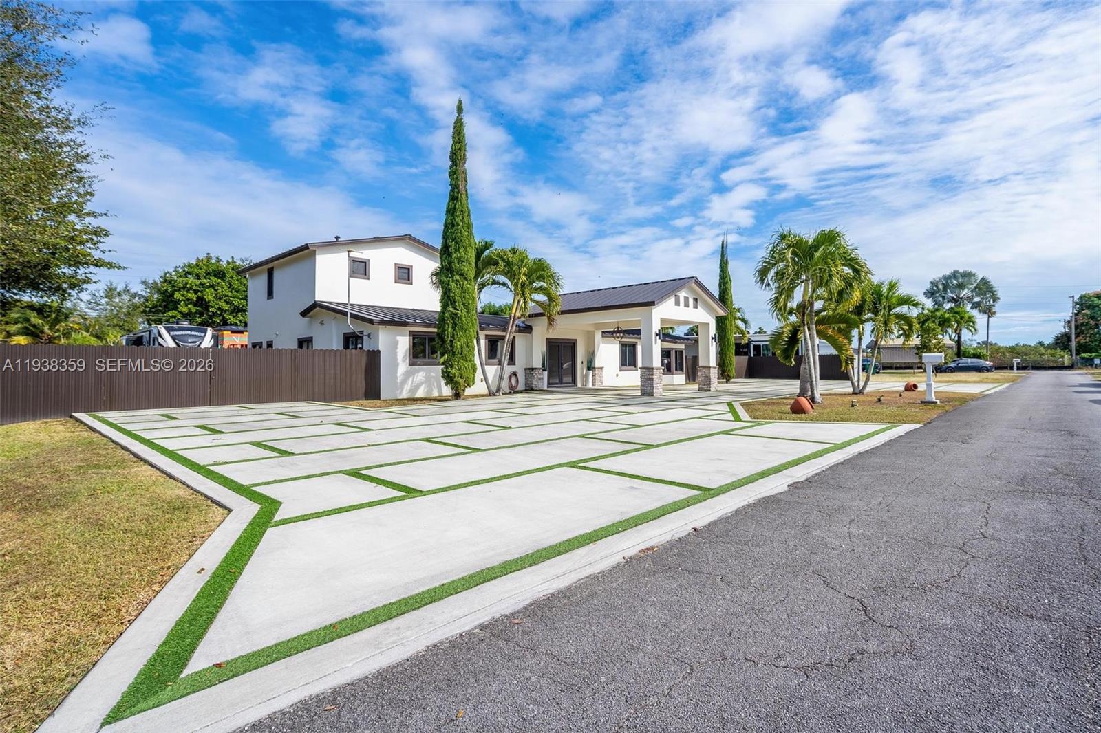 20221 Southwest 318th Street Homestead, FL 33030 - Photo 1 of 37
