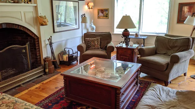 $3,800 | 266 North Haverhill Road, Kensington, NH 03833