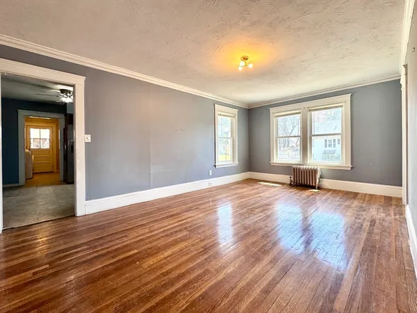 $3,000 | 58 Longfellow Road, Unit 2, Worcester, MA 01602