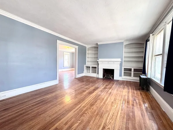 $3,000 | 58 Longfellow Road, Unit 2, Worcester, MA 01602