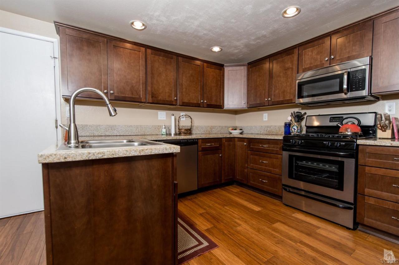 1001 Thistlegate Road Oak Park, CA 91377 - Photo 9 of 28 Additional Photo