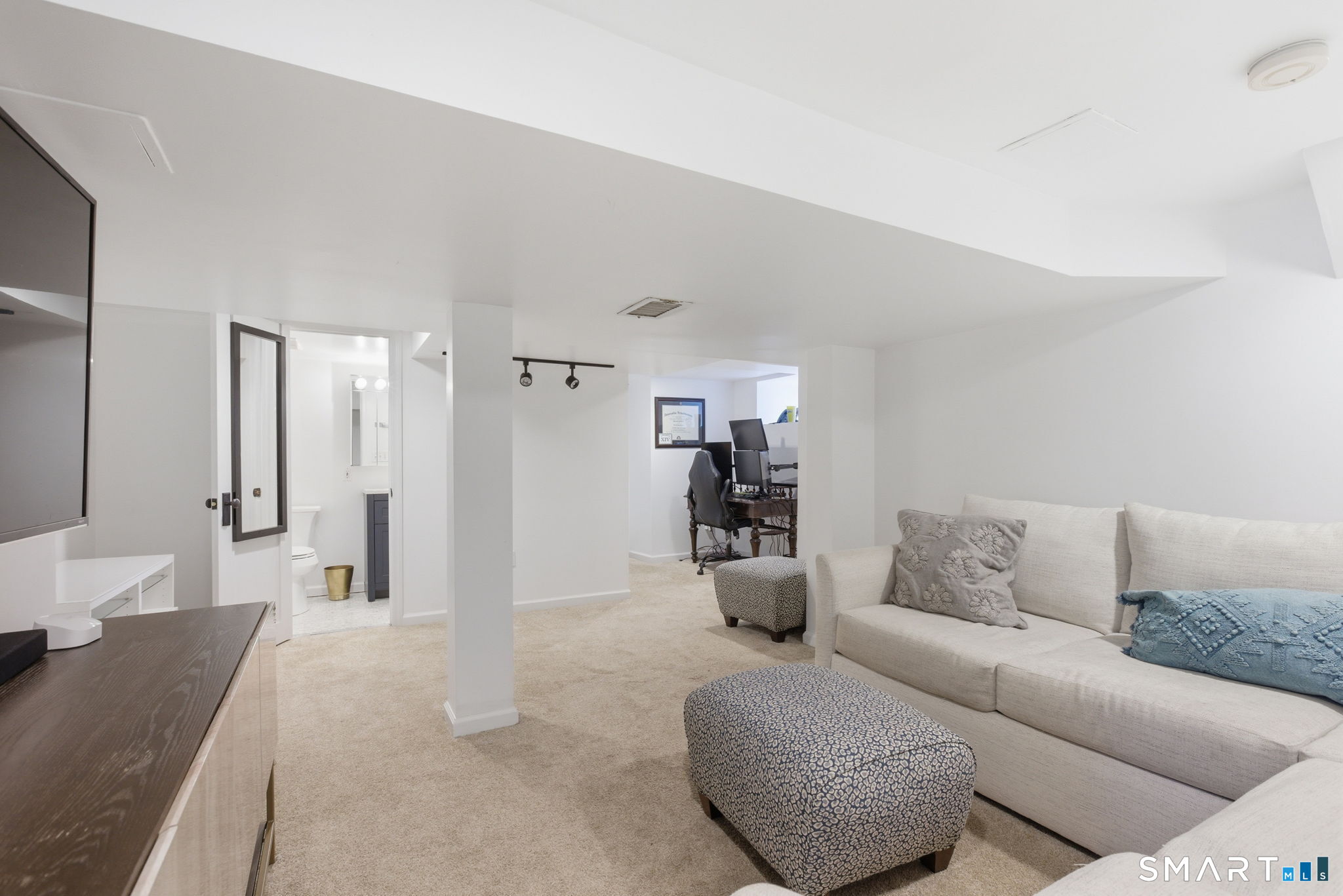 46 Devils Garden Road Norwalk, CT 06854 - Photo 15 of 20