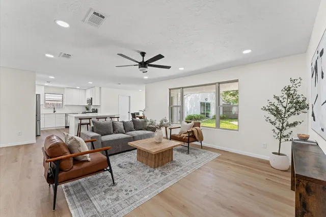 $3,800 | 2914 Riata Lane, Houston, TX 77080