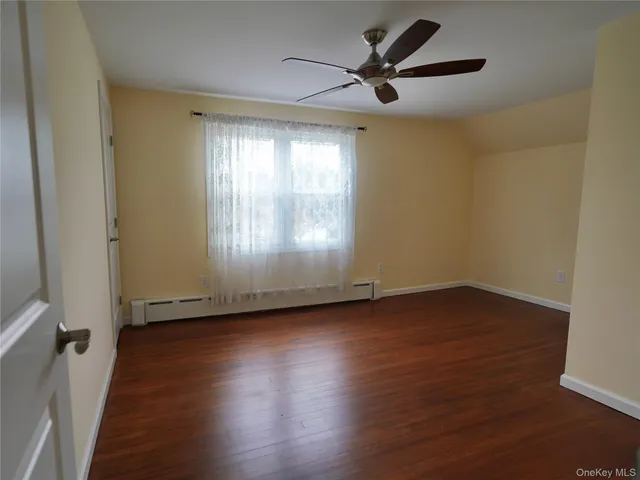 $5,200 | 5 Ashwood Road, Port Washington, NY 11050