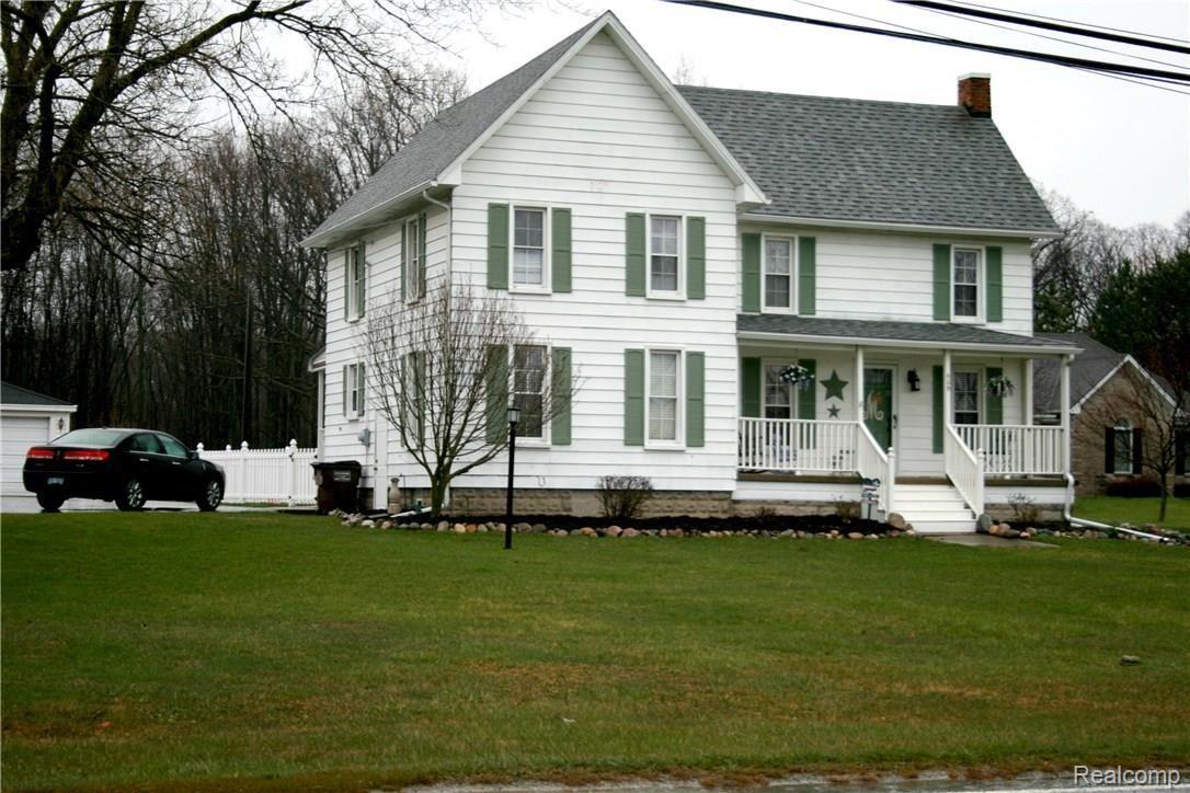 509 Carleton Rockwood Road Carleton, MI 48117 - Photo 1 of 19 509 Carleton Rockwood.jpg