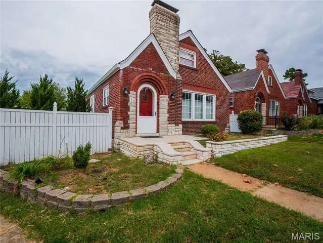 $515,000 | 6005 Juniata Street, St. Louis, MO 63139