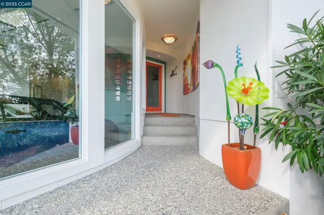 a view of a kitchen and dining room