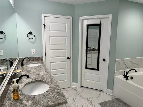 a bathroom with a tub