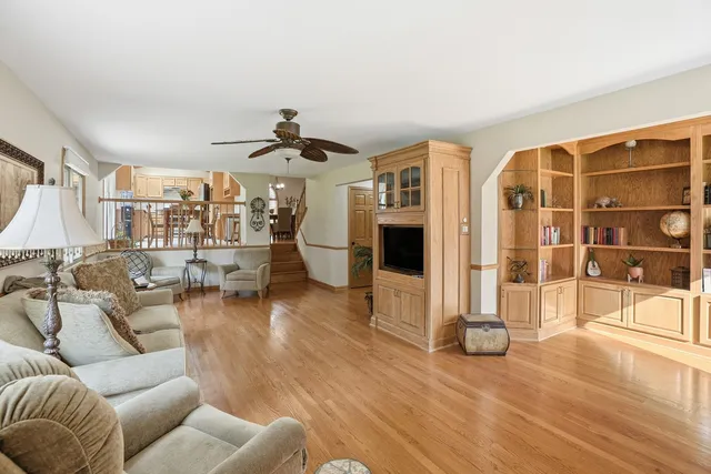 $409,000 | 10 Zurich Court, Crete, IL 60417