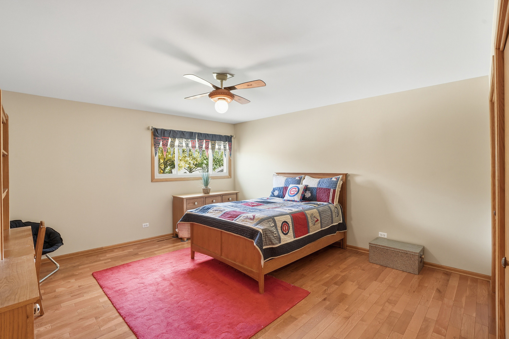 10 Zurich Court Crete, IL 60417 - Photo 30 of 37 a bedroom with a bed and a window