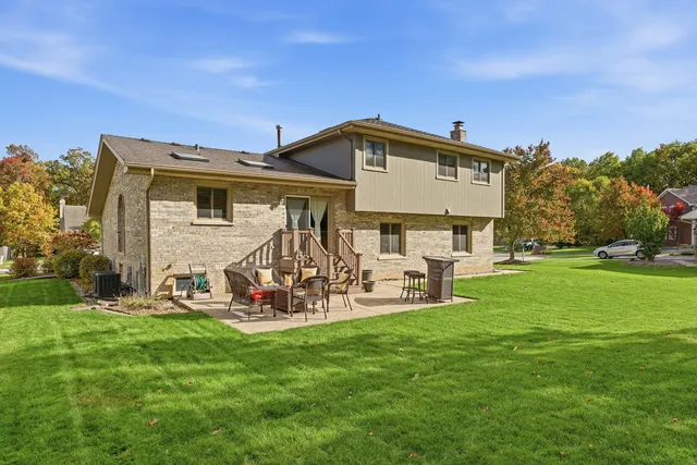 $409,000 | 10 Zurich Court, Crete, IL 60417