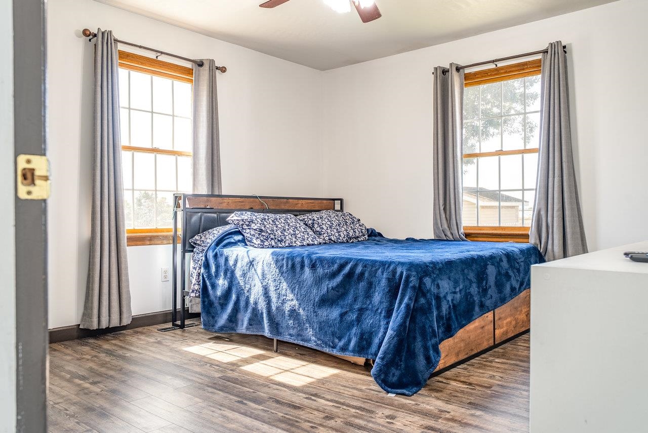 8213 Robinson Road Dayton, VA 22821 - Photo 27 of 75 a bedroom with a bed and window