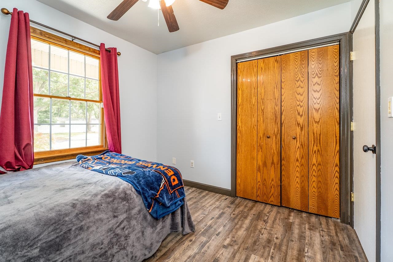 8213 Robinson Road Dayton, VA 22821 - Photo 39 of 75 a bedroom with a bed and a window