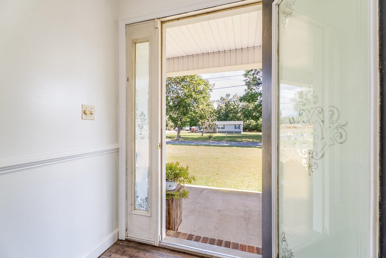 8213 Robinson Road Dayton, VA 22821 - Photo 5 of 75