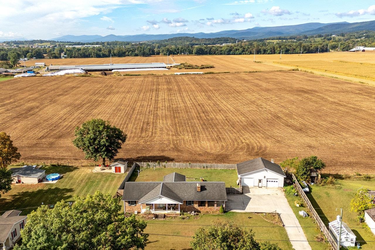 8213 Robinson Road Dayton, VA 22821 - Photo 52 of 75 a view of an ocean and beach