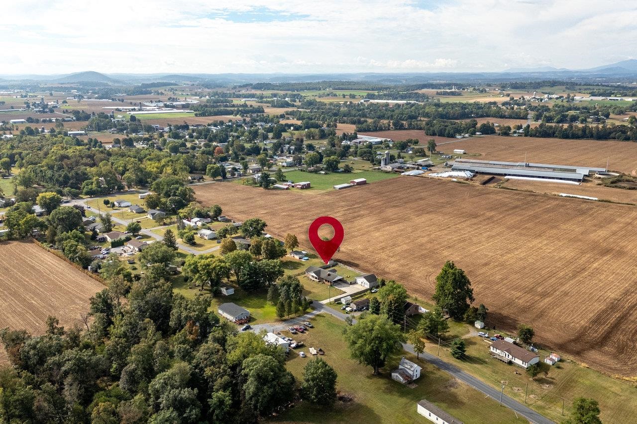 8213 Robinson Road Dayton, VA 22821 - Photo 56 of 75 an aerial view of residential houses with outdoor space
