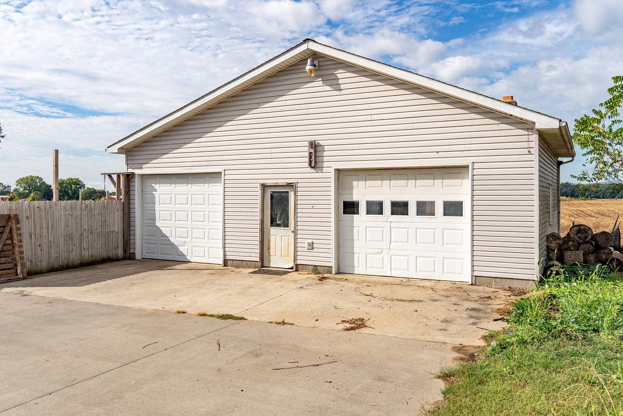 8213 Robinson Road Dayton, VA 22821 - Photo 60 of 75 a view of a house with a backyard