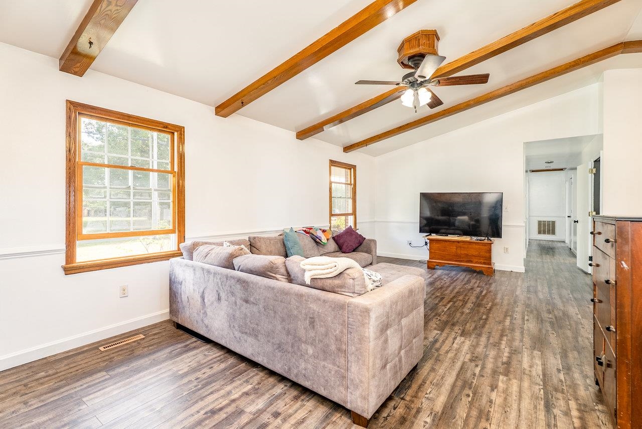 8213 Robinson Road Dayton, VA 22821 - Photo 10 of 75 a living room with furniture and a flat screen tv