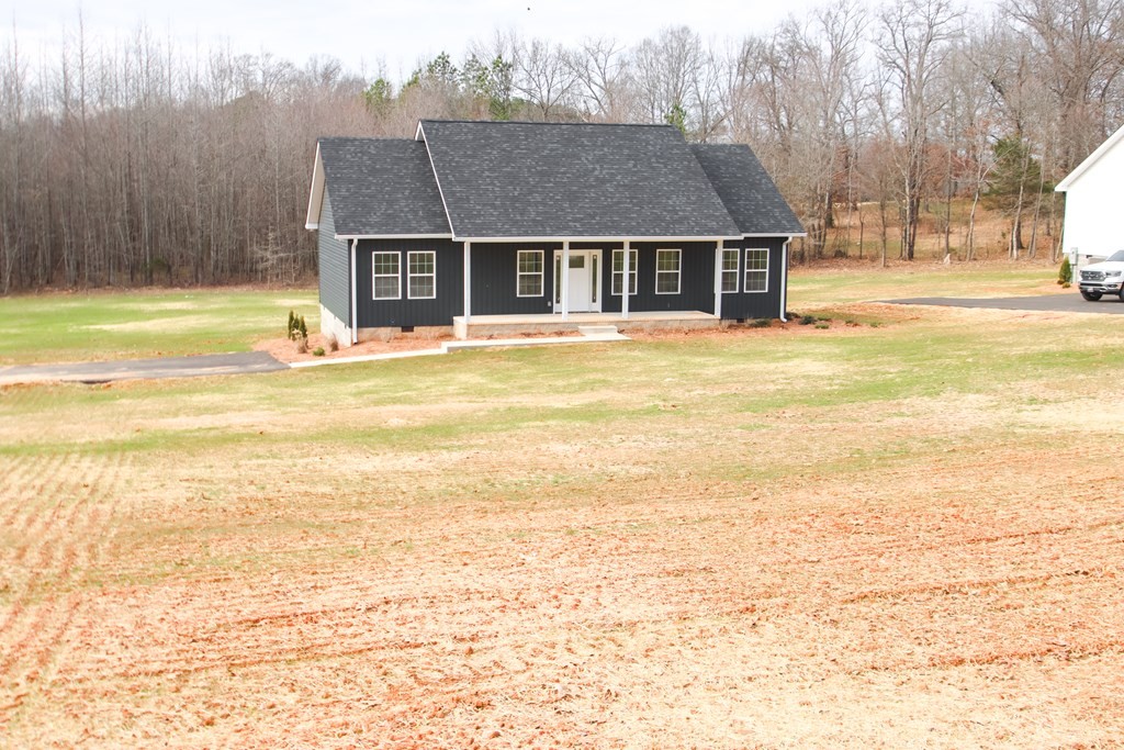 402 Frank Anderson Road Sparta, TN 38583 - Photo 3 of 24 Gallery Image 3